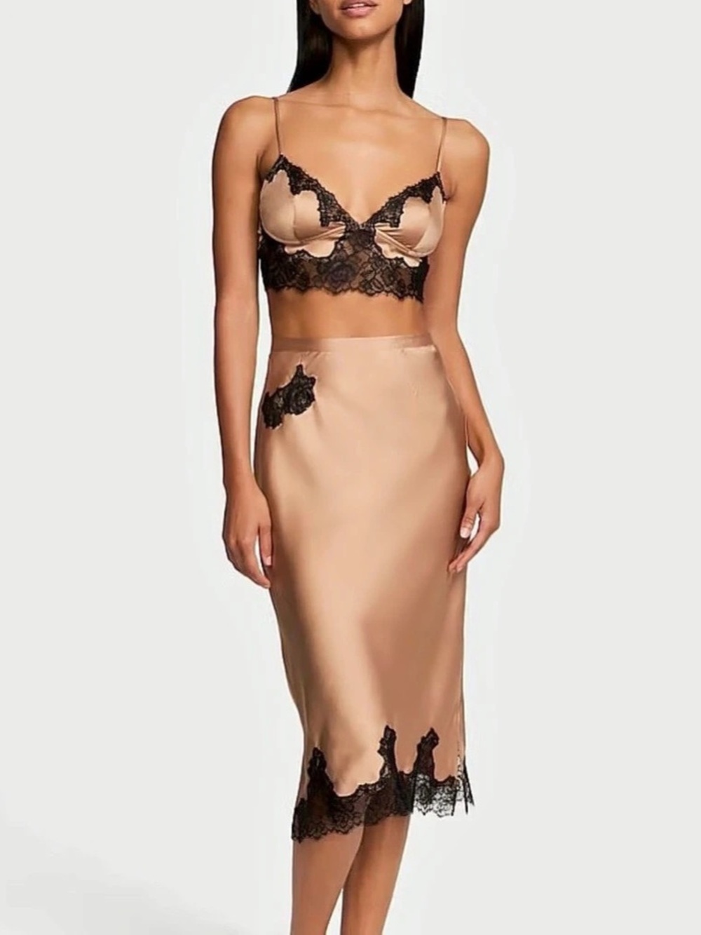 Victoria’s Secret Brand New Lace Trim Bralette Skirt Set in  Champagne & Black